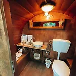 Glamping Il Rifugio Dei Marsi Çiftlik konaklama