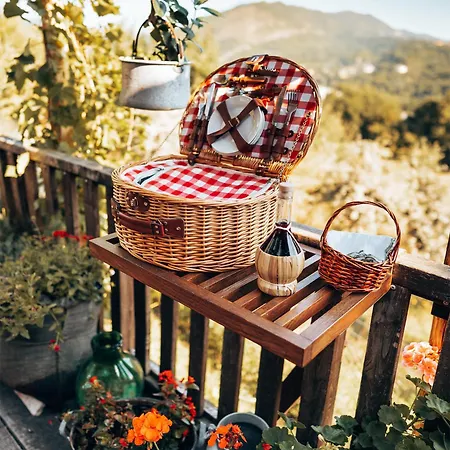 Alloggio per agriturismo Glamping Il Rifugio Dei Marsi Ascoli Piceno