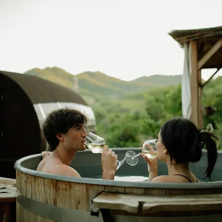 팜스테이 Glamping Il Rifugio Dei Marsi *