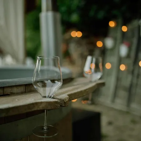 Glamping Il Rifugio Dei Marsi אסקולי פיצ'נו