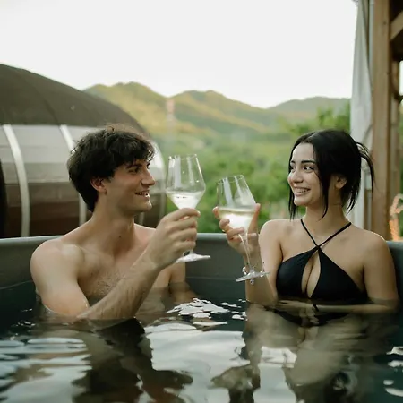 Glamping Il Rifugio Dei Marsi * 아스콜리피체노
