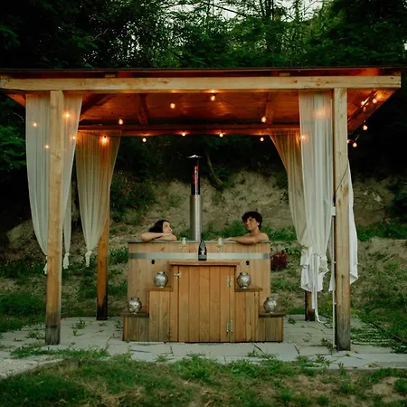 Alloggio per agriturismo Glamping Il Rifugio Dei Marsi Ascoli Piceno