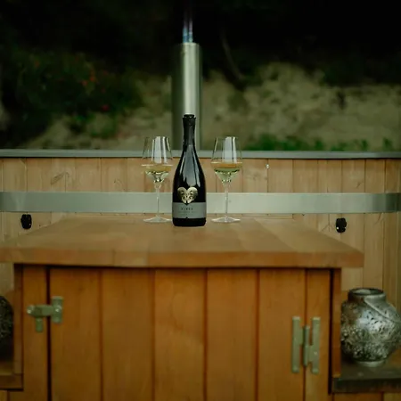 Glamping Il Rifugio Dei Marsi Vakantieboerderij *