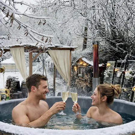 Glamping Il Rifugio Dei Marsi אוהל מפואר